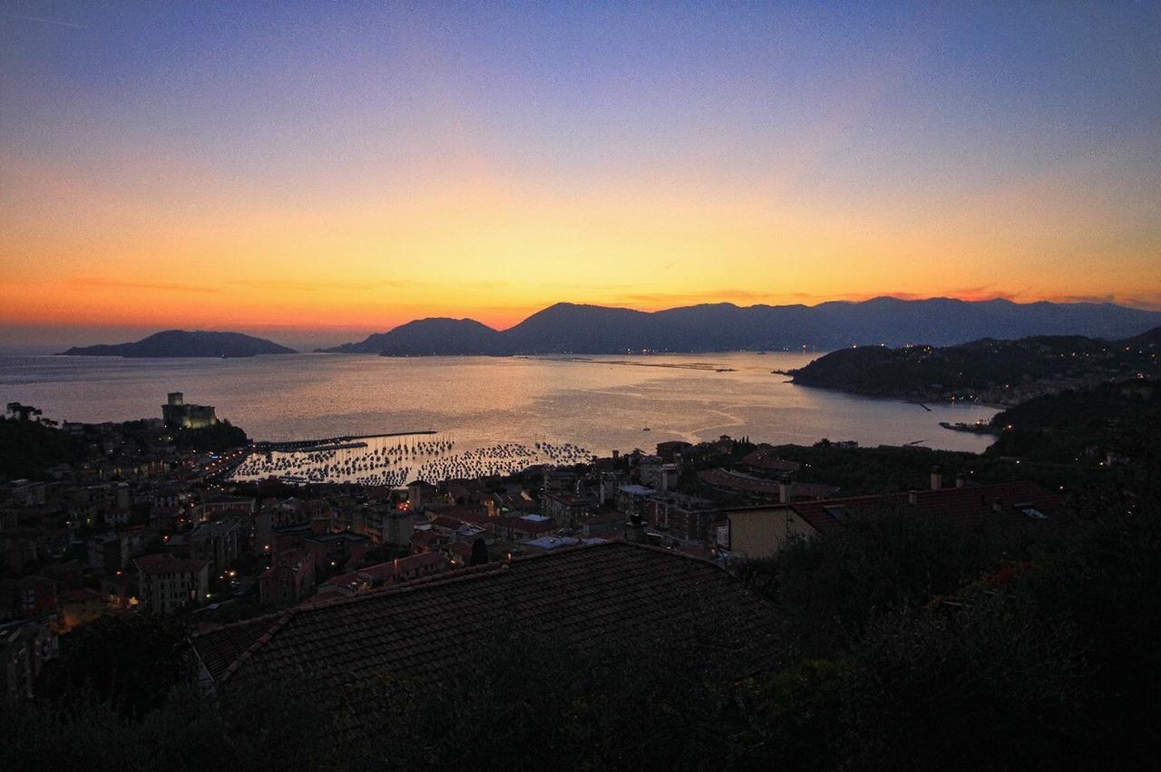 Affittacamere La Baia Di Lerici Exterior foto